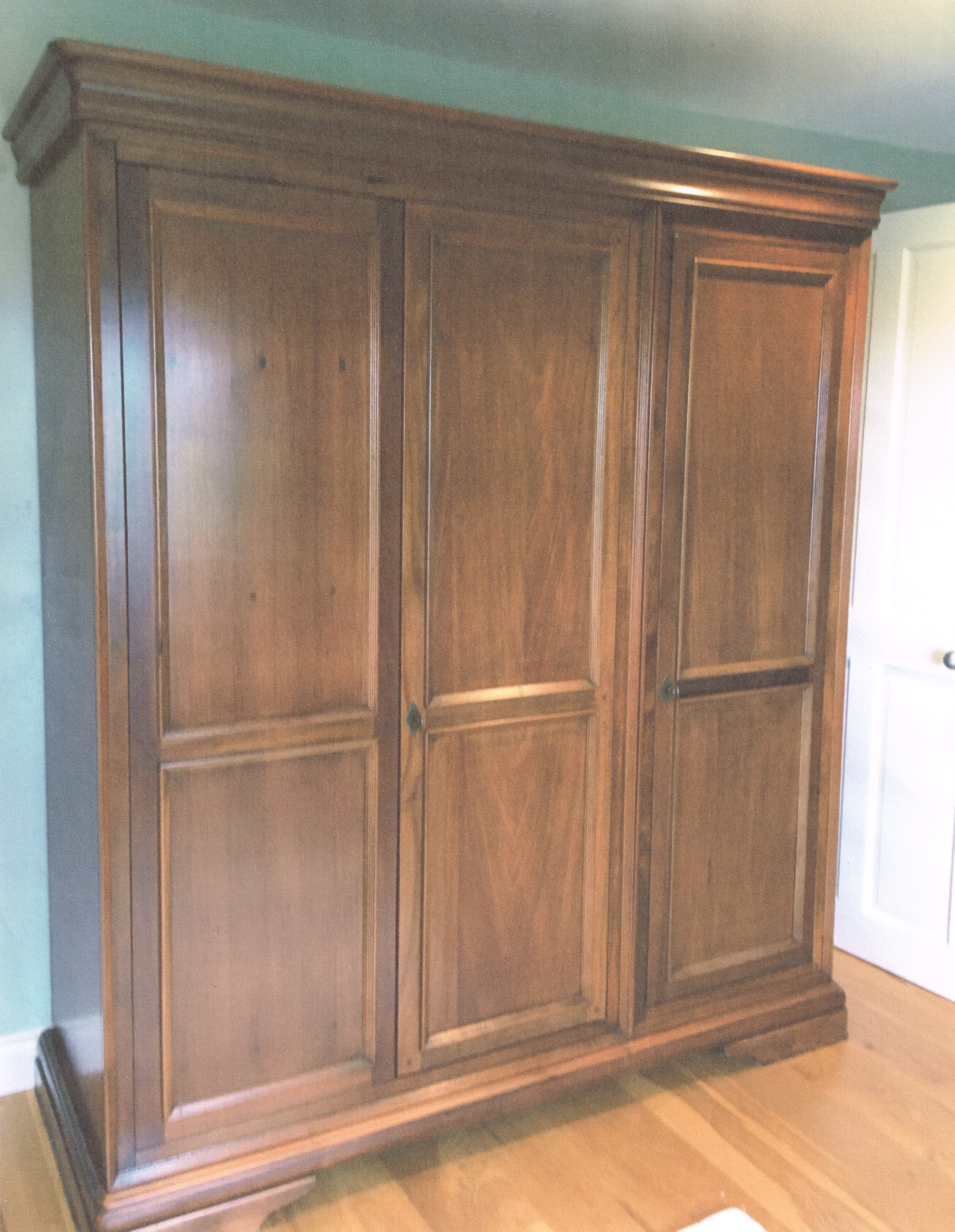 Large Walnut Louis Phillippe Wardrobe with (removable) chest of drawers built in. Currently flat packed for ease of delivery. 175cm wide.